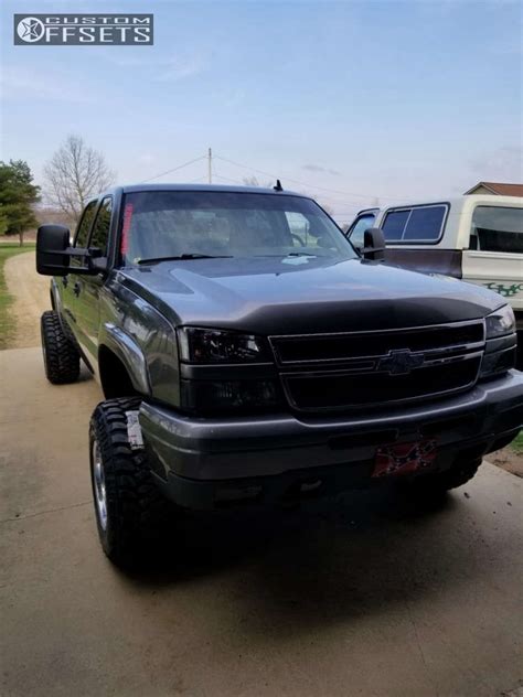 2007 Chevrolet Silverado 2500 Hd Classic With 16X12 50 Mickey Thompson