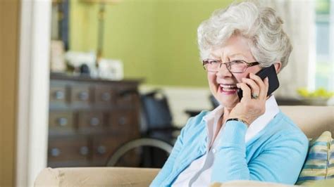 A Phone Call A Day Keeps The Loneliness Away Nonprofit Helps Seniors A Phone Call A Day Keeps The Loneliness Away Nonprofit Helps Seniors