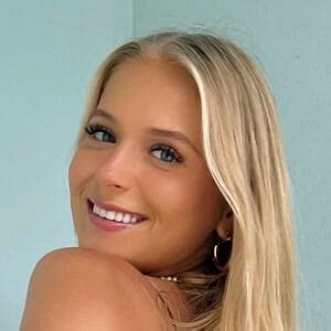 Claire Lizzy Profile Photos News Bio Celebnest Claire Lizzy Profile Photos News Bio Celebnest