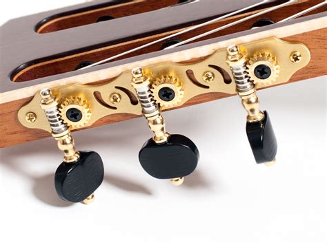 Best Classical Guitar Tuners