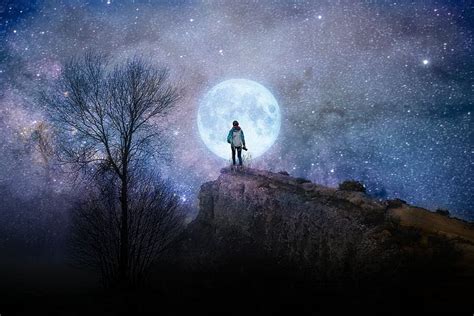 5 Ways Moonlight Aids Space Travel