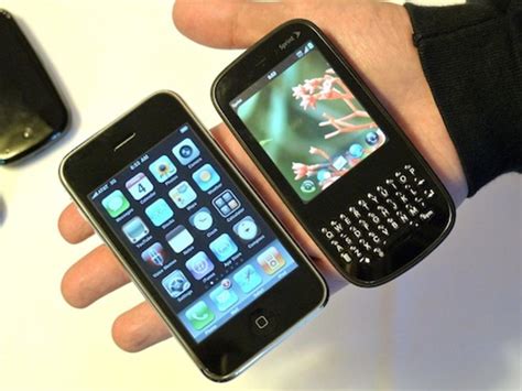 Keypad vs Touch Phone Comparison