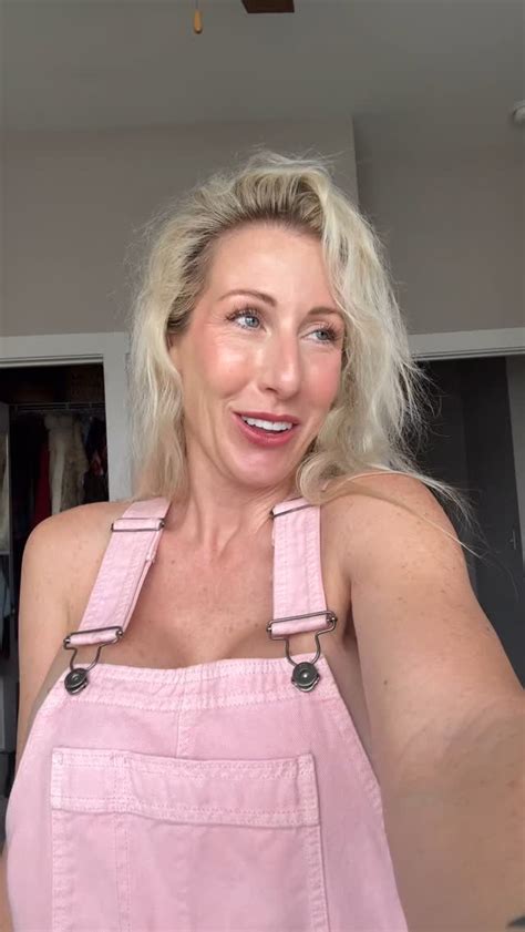 Lorelei Finds It Is Officially Walk Around Completely Nude With Lorelei Finds It Is Officially Walk Around Completely Nude With