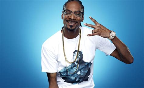 Snoop Dogg Once A Gangsta Rapper Is Now Becoming A Game Show Host Snoop Dogg Once A Gangsta Rapper Is Now Becoming A Game Show Host