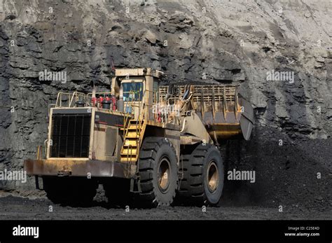 Strip Mining In Action Coal Stock Photo Alamy Strip Mining In Action Coal Stock Photo Alamy